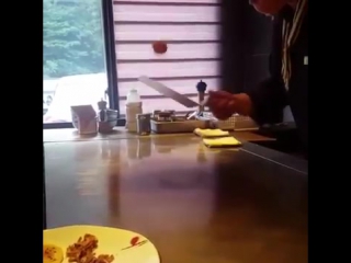 cool egg trick from a chinese chef