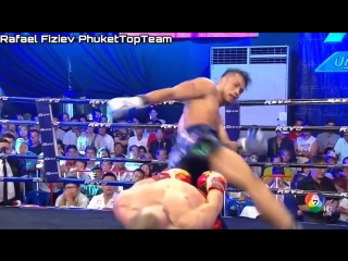 rafael fiziev dodged a neo-style punch from the matrix