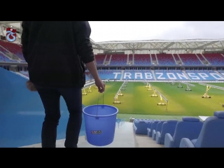 in turkey, a fan was forced to clean the entire stadium