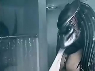 alien vs. predator bathroom episode